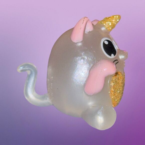 ZURU Rainbocorns Itsy Glitzy Surprise Collectible Egg Figure A29 - Picture 2 of 6